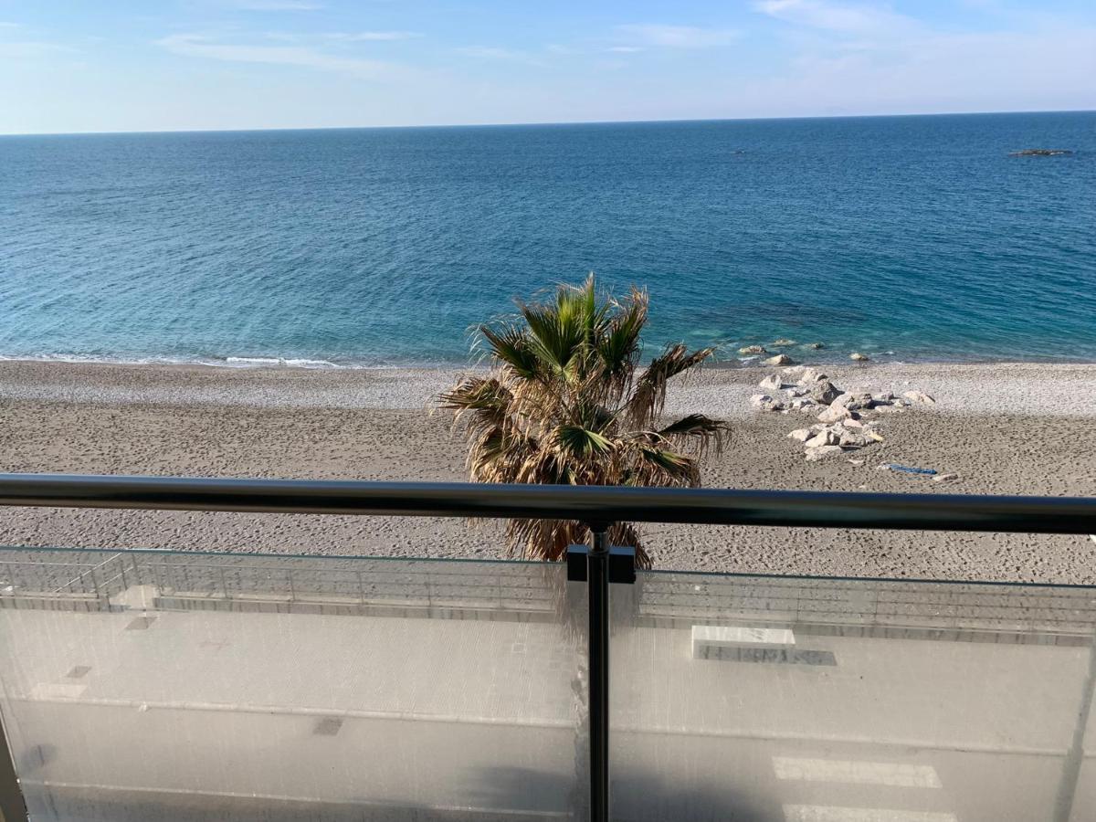 La Porta Delle Eolie Lejlighed Capo dʼOrlando Eksteriør billede